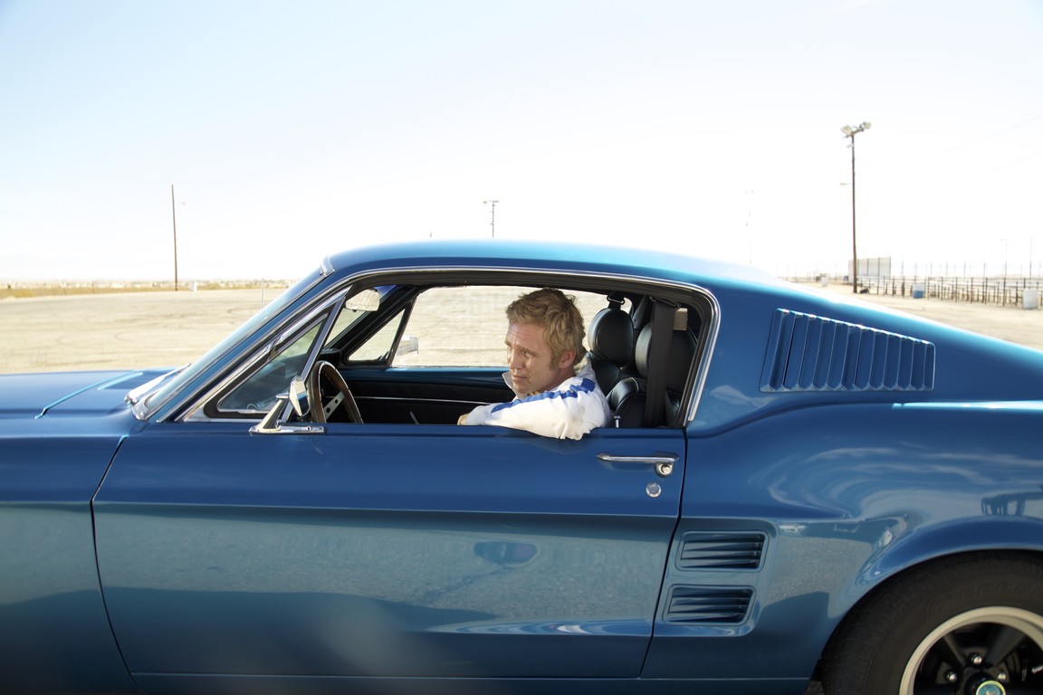 Andre Brooks portrays film icon Steve McQueen in Chasing Bullitt. (courtesy Toe Pictures/Vertical Entertainment)