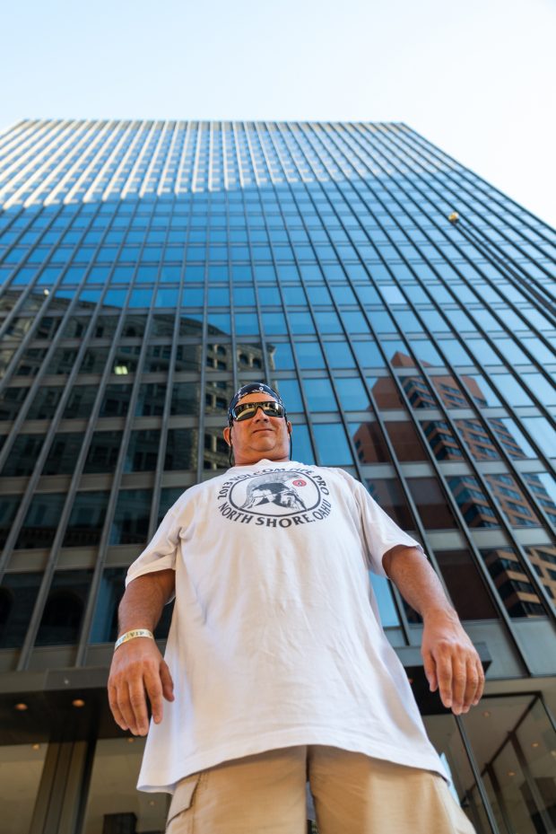Baltimore, MD - Michael Gerlach of Catonsville stands victorious after descending the 25-story at 100 N. Charles Street. Gerlach is Executive Producer and Host of ÒInsight on DisabilityÓ radio show on WCBM talk radio AM 680. This is his fifth year going over the edge for the Rappel for Kidney Health event.