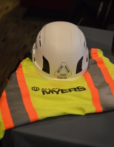 A vest and hard hat at the Allan Myers booth at the February 2020 DAV/RecruitMilitary Baltimore Veterans Job Fair