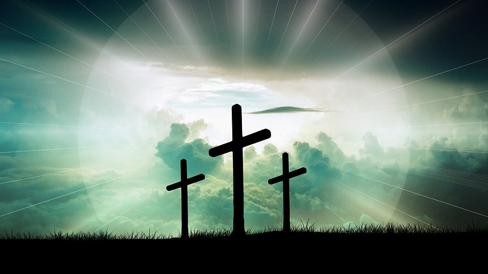 resurrection of Jesus easter 2020 Christian cross (pixabay no attribution required)