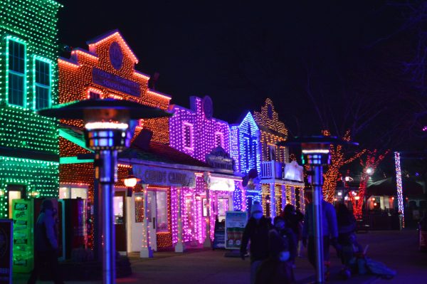 Holiday lights at Six Flags Holiday in the Park. (credit Anthony C. Hayes/BPE)