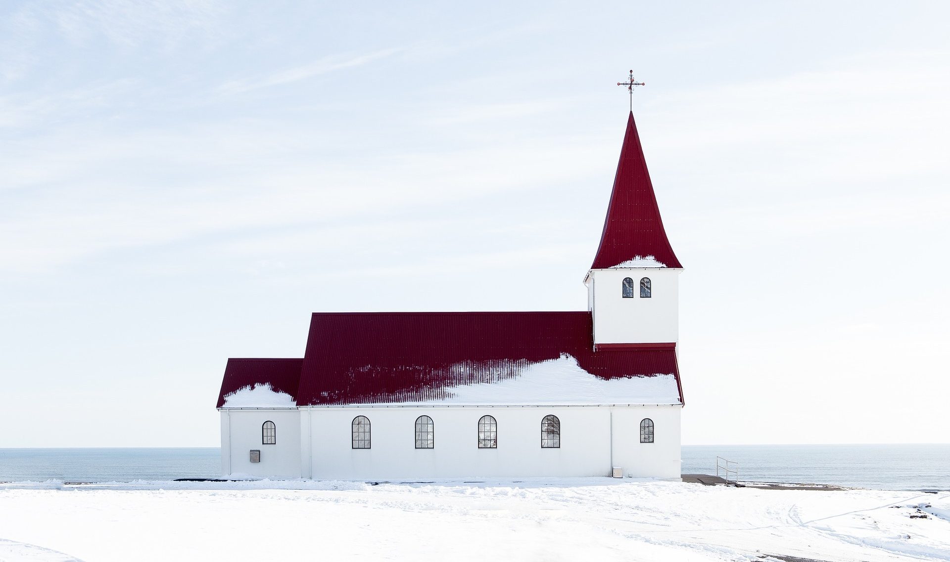 HR 5: Free church image by Pixabay