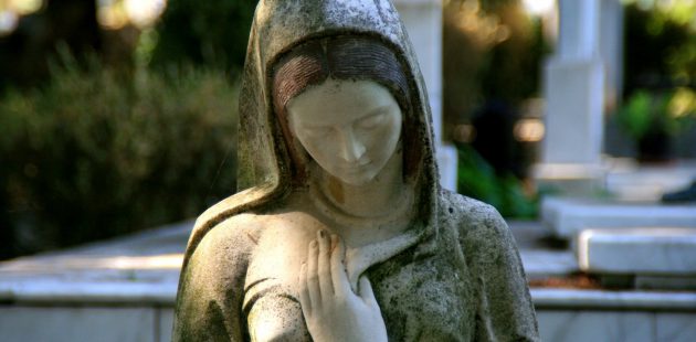 Virgin Mary statue. (credit AdinaVoicu Pixabay)