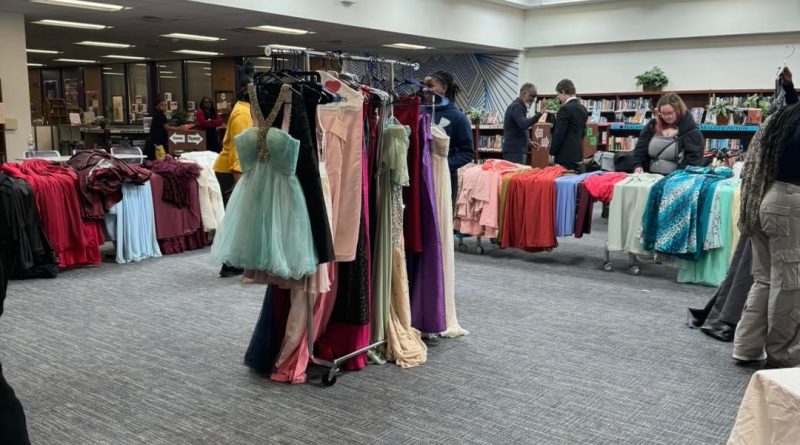 Prom Pop-up Boutique (credit The Southern Harford County Rotary Foundation)