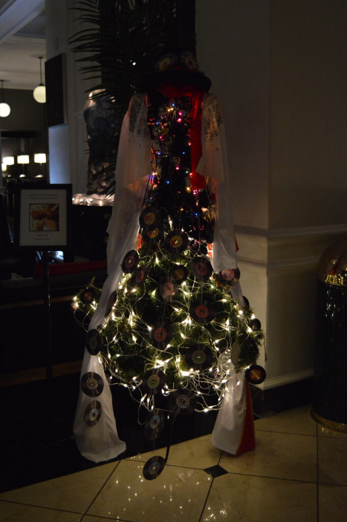 Lord Baltimore Hotel Annual Couture Tree Competition 2024 (credit Anthony C. Hayes)