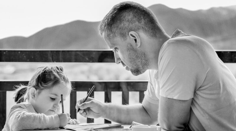Girl with father learning: Image by Daniela Dimitrova from Pixabay