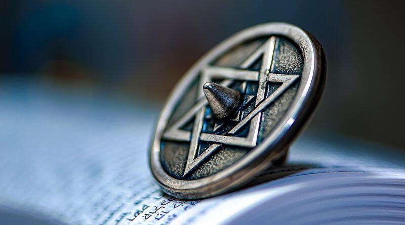 Hanukkah, Israel, Jews, antisemitism, Star of David: Image by Ri Butov from Pixabay