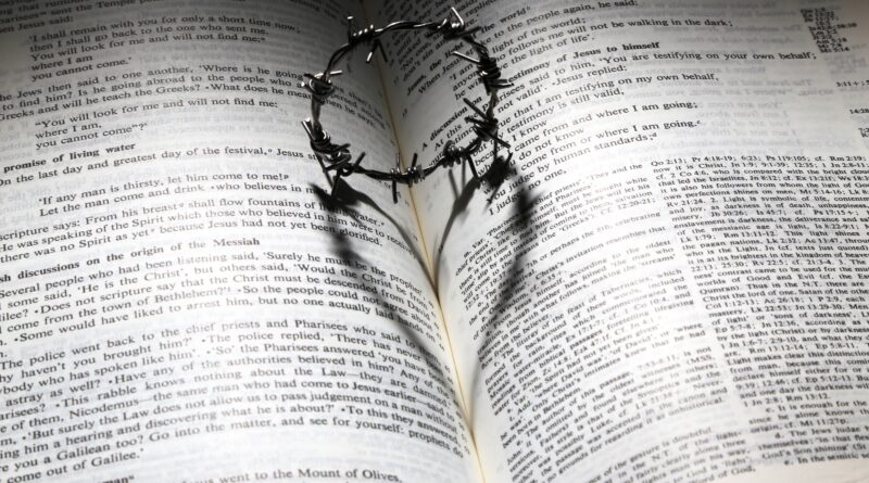 Who is Jesus? : Image by James Chan from Pixabay