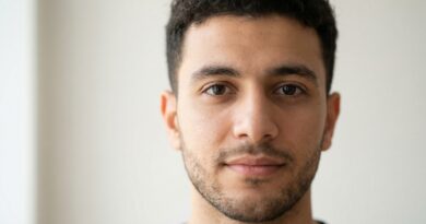 AI headshots: Image by Tharushi Jayawardana from Pixabay