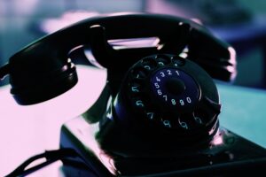 the call, telephone: Image by Bruno from Pixabay