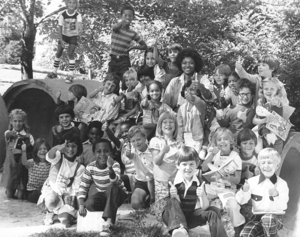 A class from Bryant Woods Elementary School in the early days of Columbia. Fern Eisner photo courtesy of Columbia Archives.