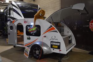 A small retro-style "teardrop" trailer at the 2018 Maryland RV Show. (Anthony C. Hayes)