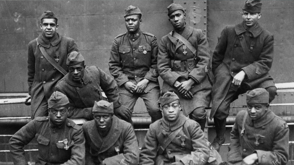 A group of decorated soldiers from the famed "Harlem Hellfighters" proudly display the French Croix de guerre. Questions have long been raised as to why minority servicemen were denied the Medal of Honor. (Public Domain)