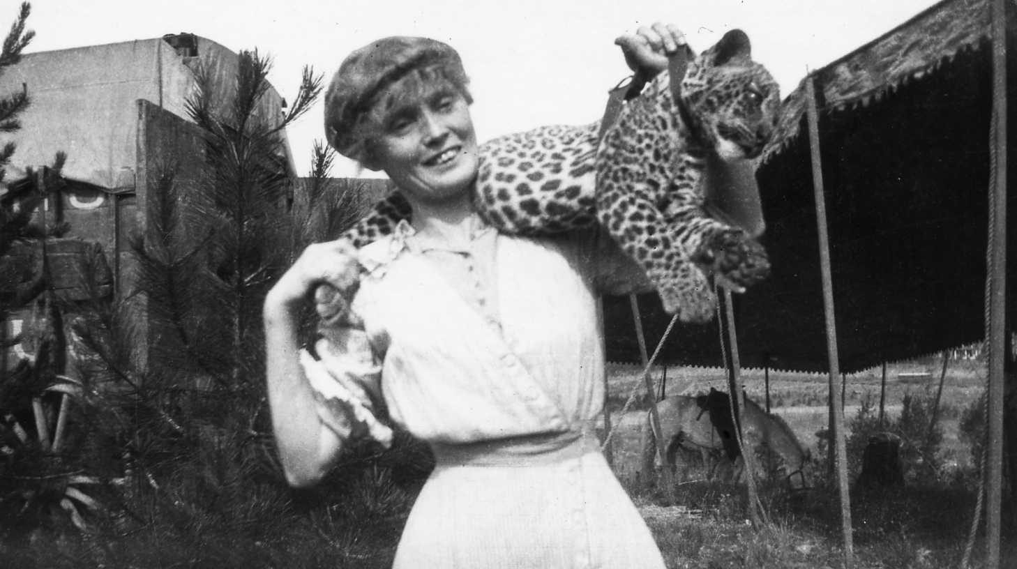 Mabel Stark with a leopard. Mabel, Mabel, Tiger Trainer tells the story of Starks amazing career.